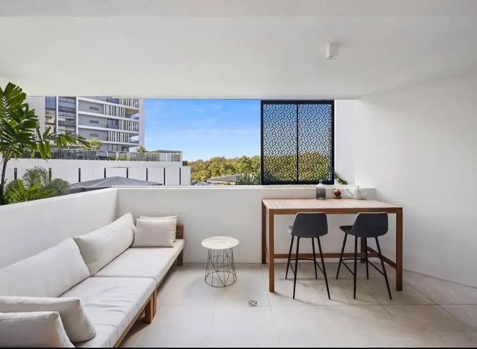Bokarina Beachfront Apartment 0*, Kawana Waters