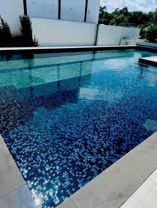 Bokarina Beachfront Apartment